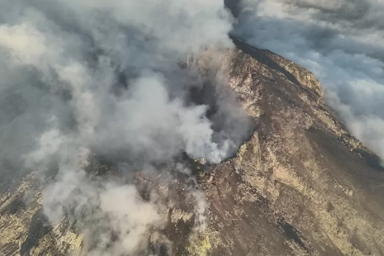 erupsi