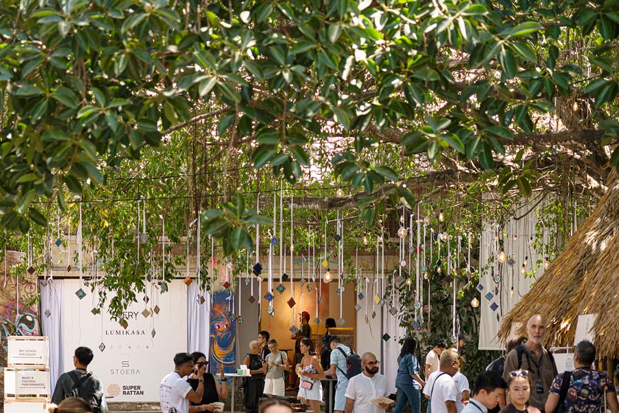 Festival Jia Curated