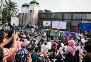 unjuk rasa